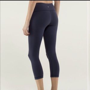 Lululemon Reversable Wunder Under Crops